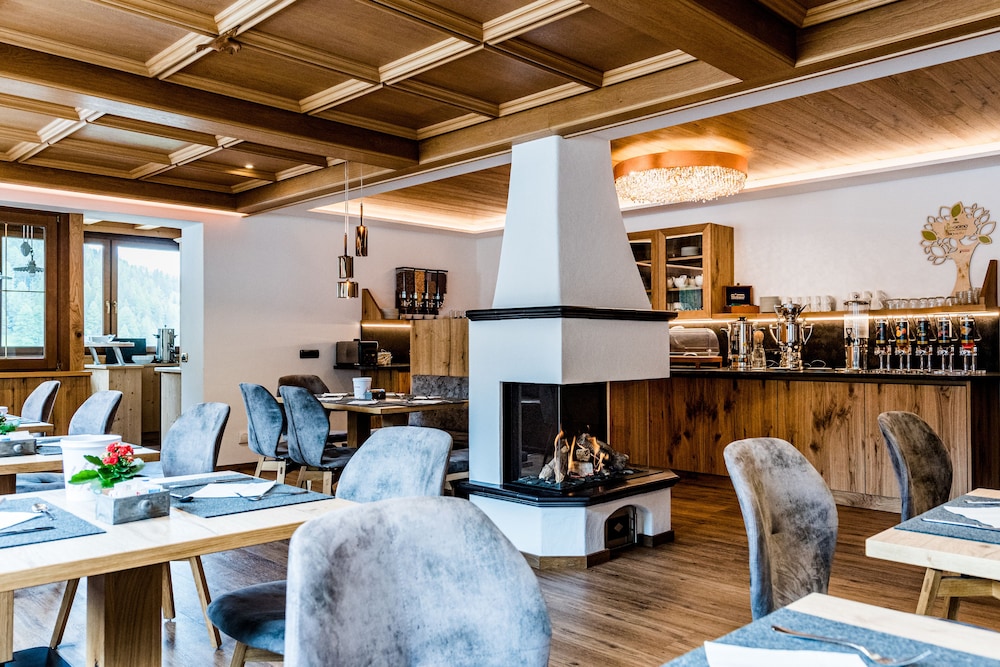 Garni Hotel and Apartments Wildbach in Selva, Italy