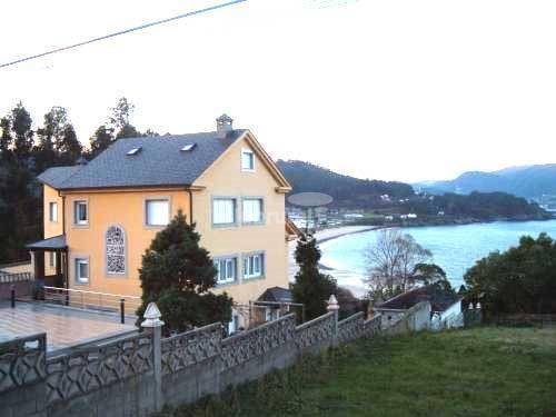 Complexo Alameda in Viveiro, Spain