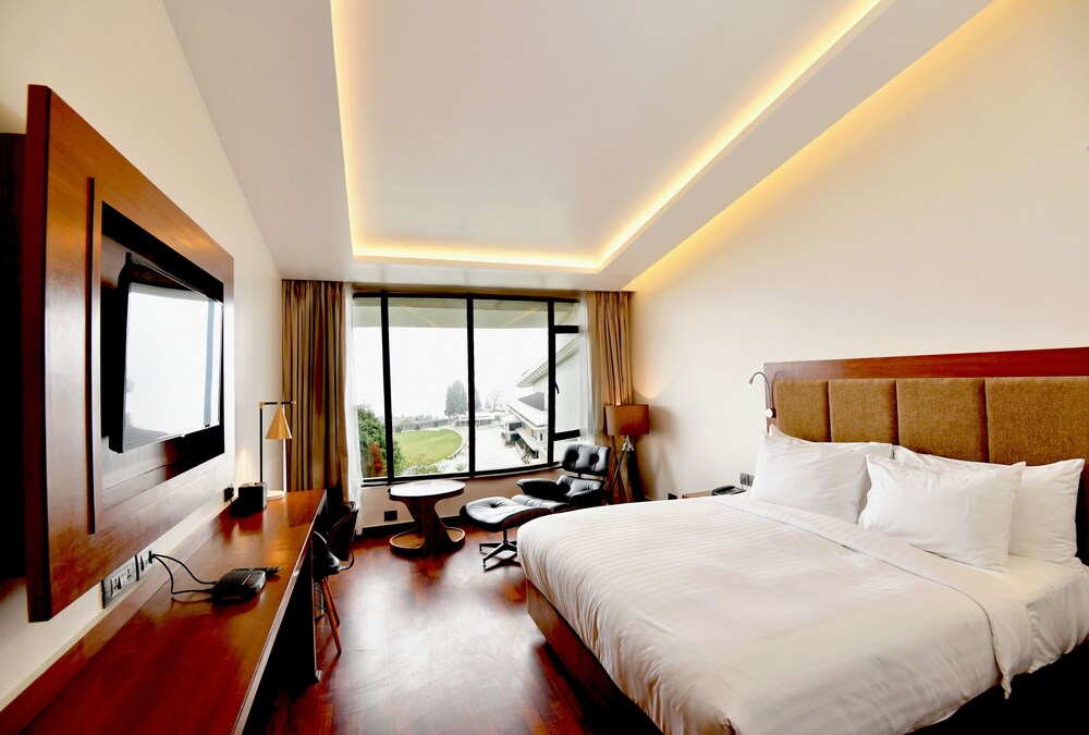 Allita Hotel & Resorts — 4-Star Luxury Hotel in Karsiyang, India