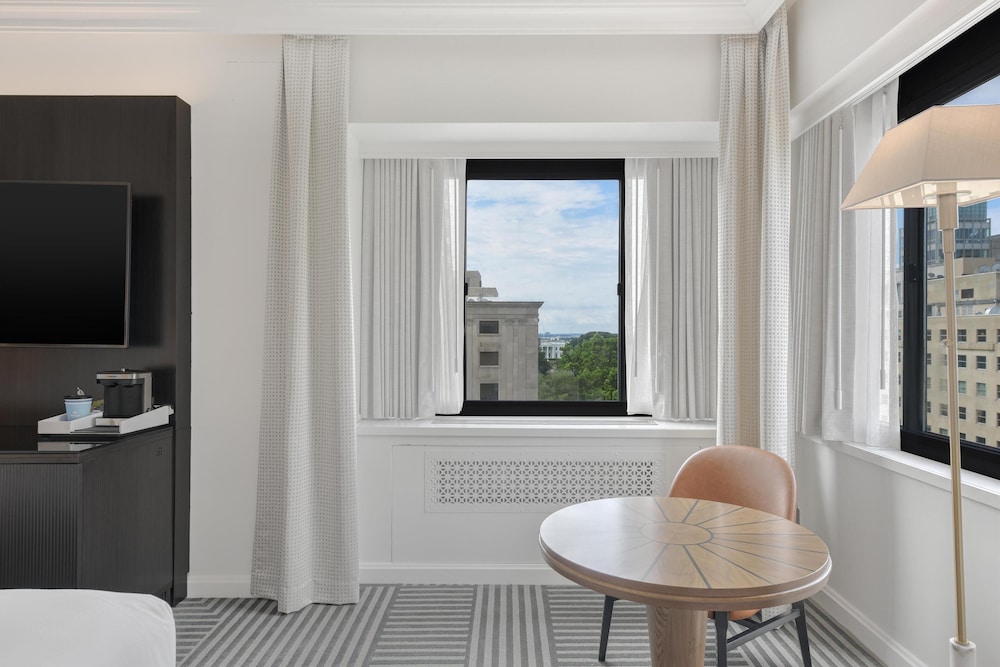 Capital Hilton - photo 50