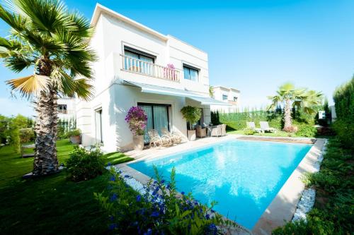 Villa 10 Palmeraie Golf Agadir — 4-Star Luxury Hotel in Agadir, Morocco