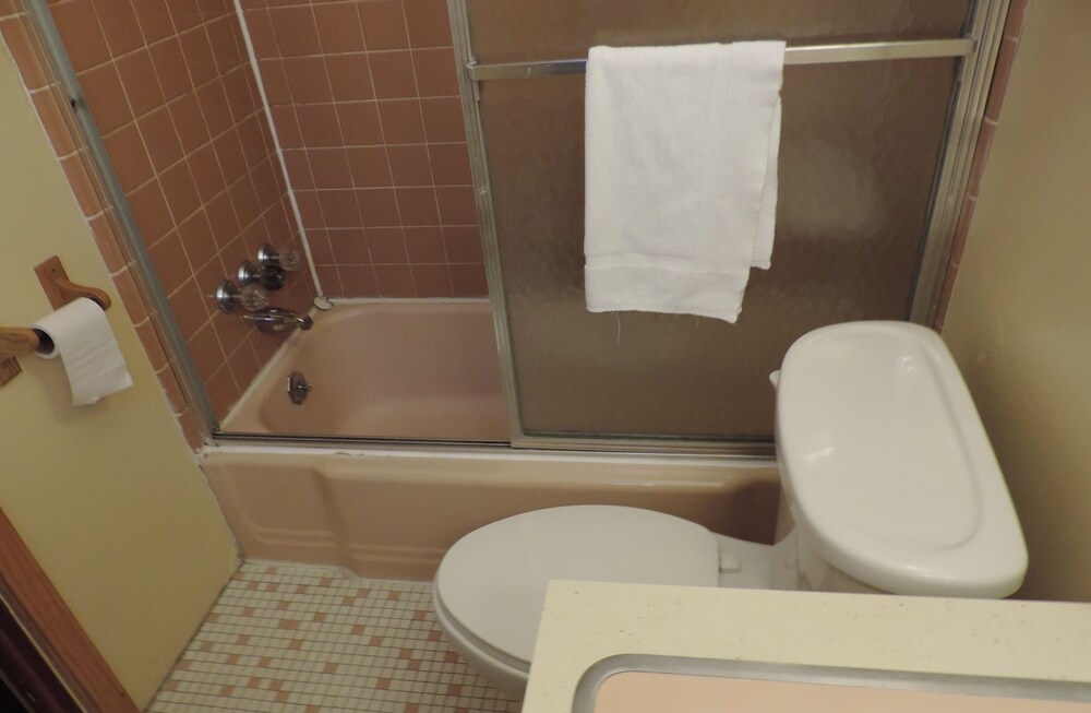 Gratiot View Motel - photo 45