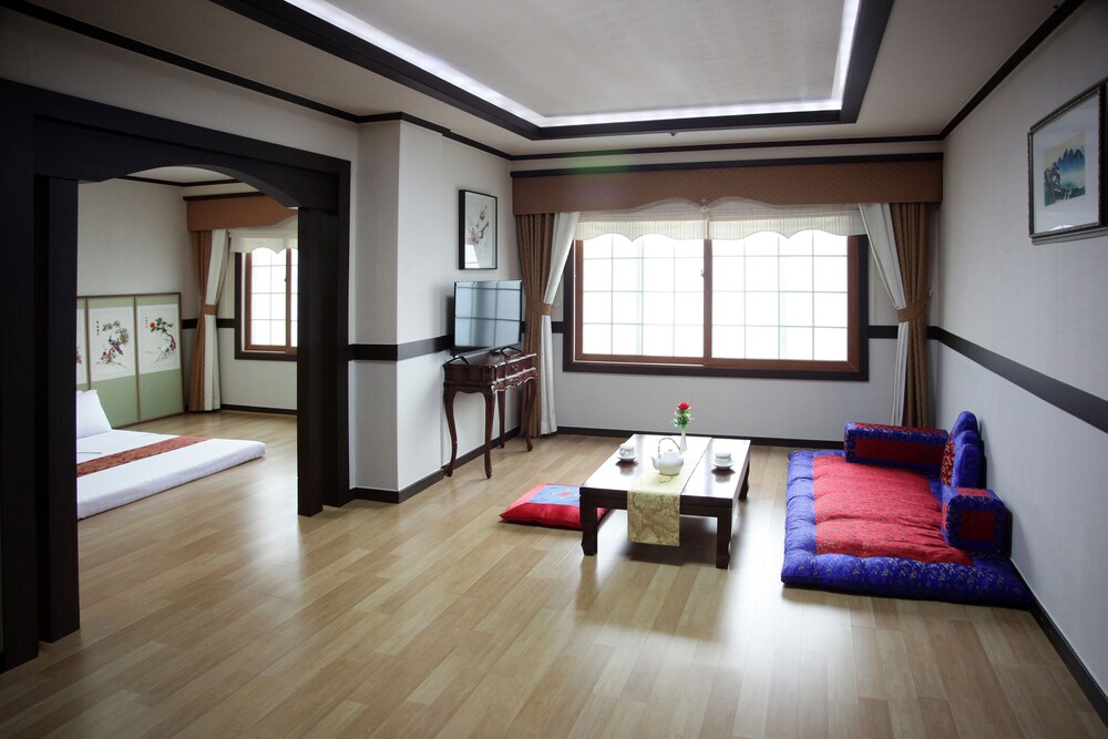 Ramada by Wyndham Suanbo in Waegwan, South Korea