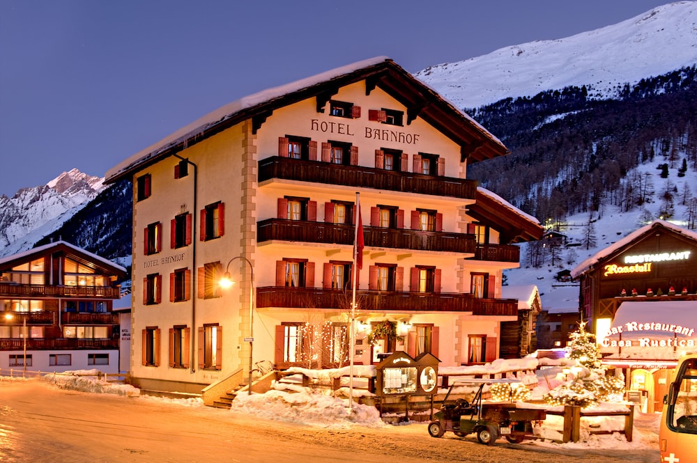 Hotel Bahnhof - carbon neutral hotel in Zermatt