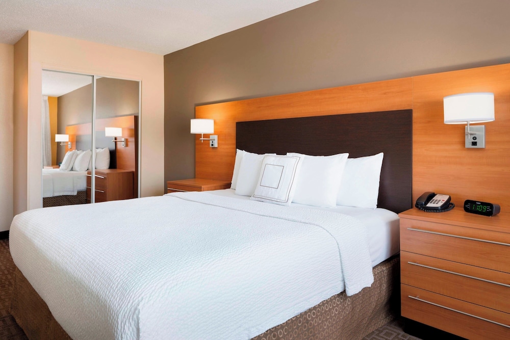 TownePlace Suites Chicago Naperville - photo 4