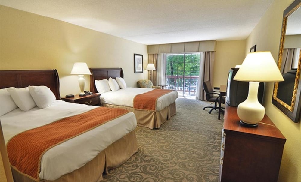 Sturbridge Host Hotel & Conference Center - photo 10