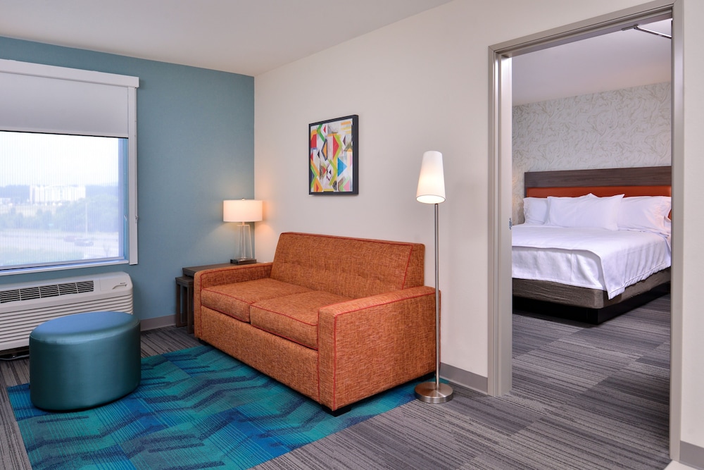 Home2 Suites by Hilton Portland Airport OR - photo 10