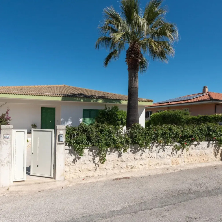 Lovely Family Villa in Modica — 4-Star Luxury Hotel in Modica, Italy