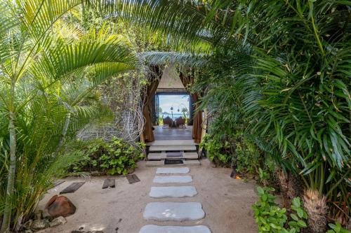 Casa Batu — 4-Star Luxury Hotel in Bali, Indonesia