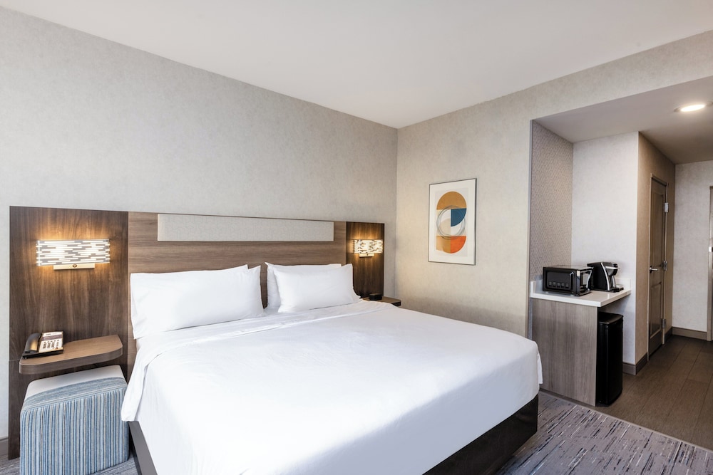 Holiday Inn Express Hotel & Suites Missoula by IHG - photo 12