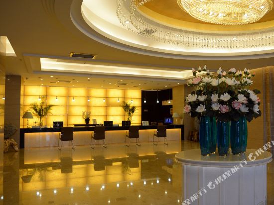 Pudong Holiday Hotel in Aksu, People's Republic of China
