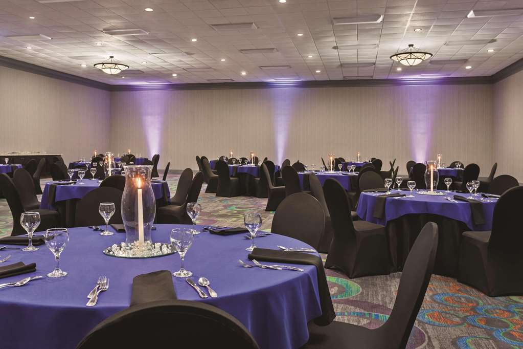 Radisson Hotel Fort Worth North Fossil Creek - photo 14