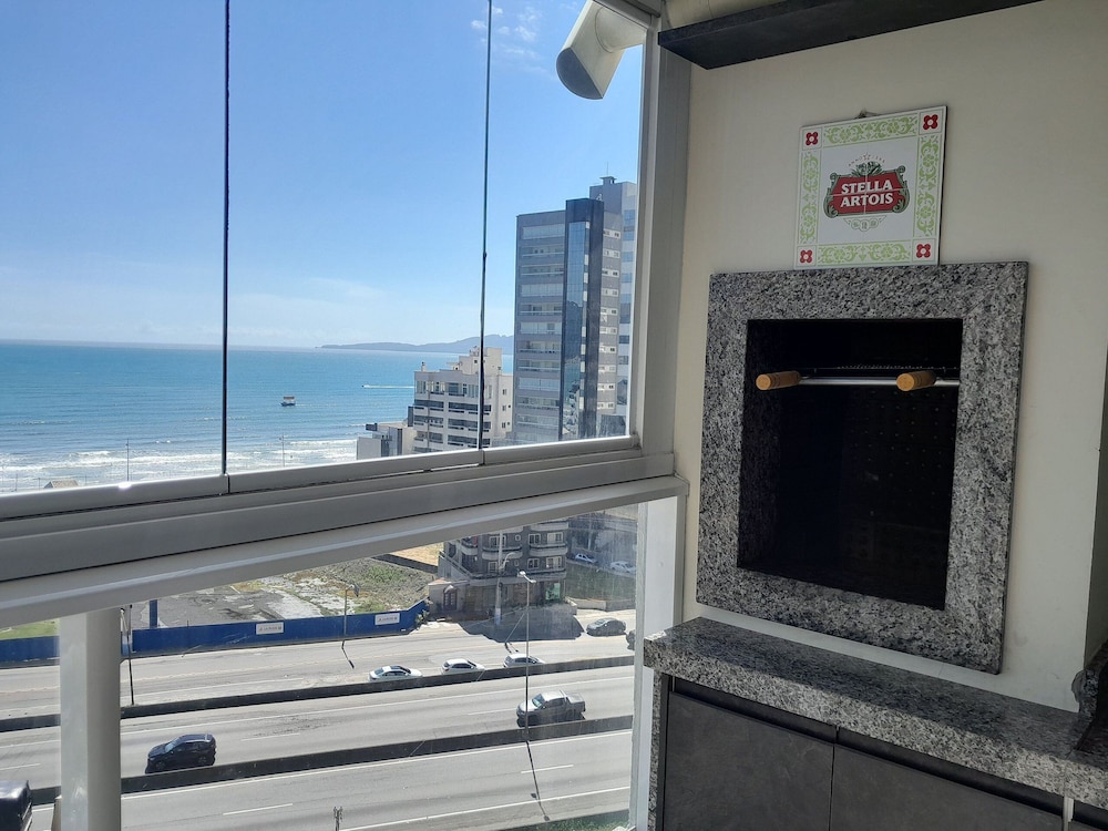 Apartment Sea View 500 m From the Beach Roo0401
