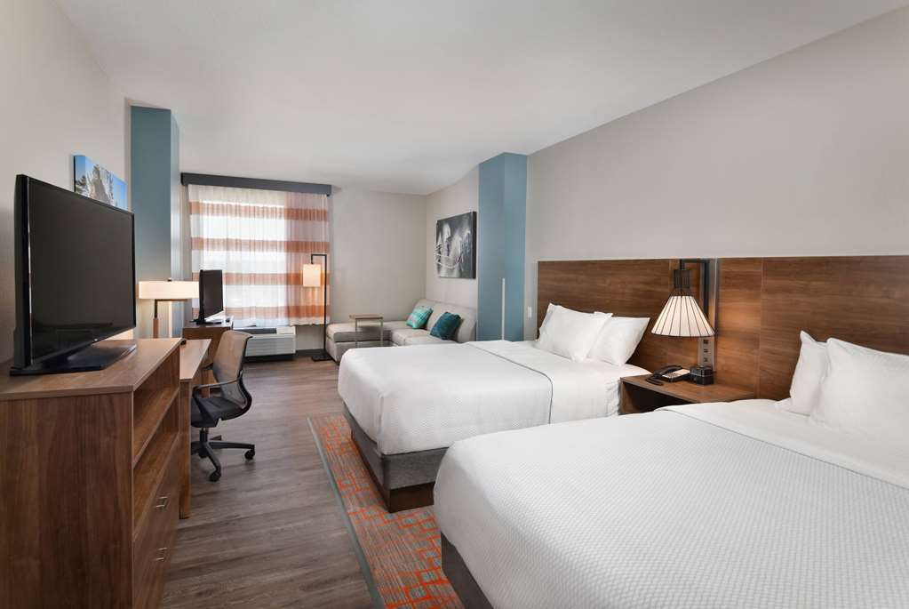 La Quinta Inn & Ste by Wyndham Wisconsin Dells Lake Delton - photo 17