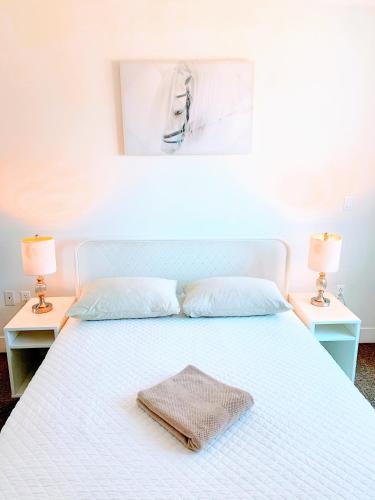 Western Monroe - last minute hotel in Los Angeles