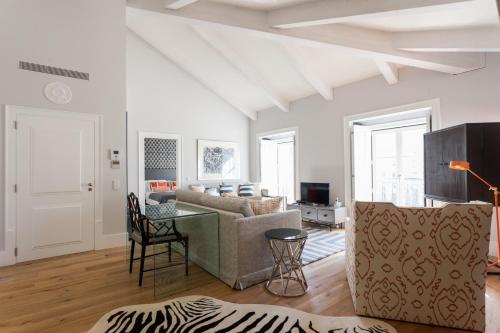FLH Restauradores Amazing Flat with View — 4-Star Luxury Hotel in Lisbon, Portugal