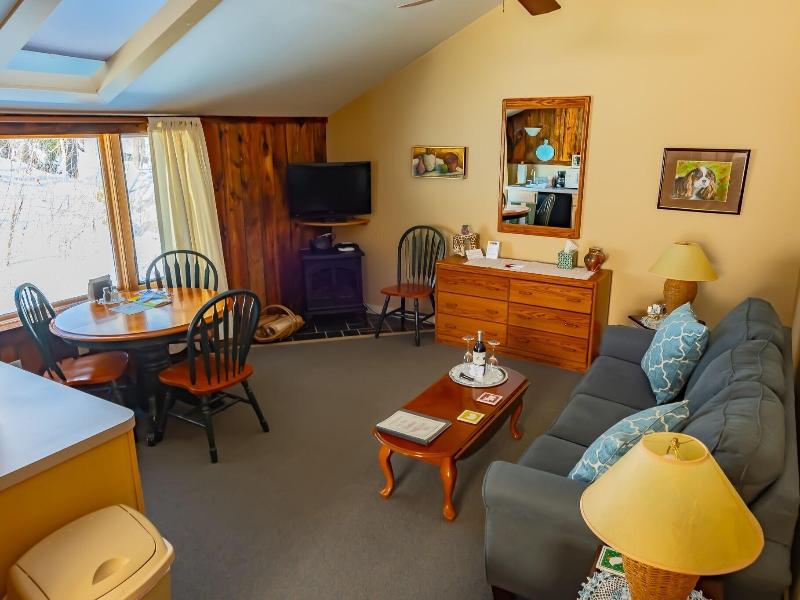 Shaker Mill Inn - photo 5