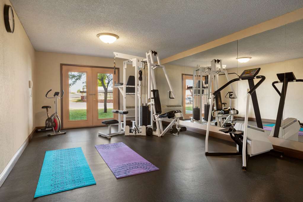 Baymont by Wyndham Cortez - photo 22