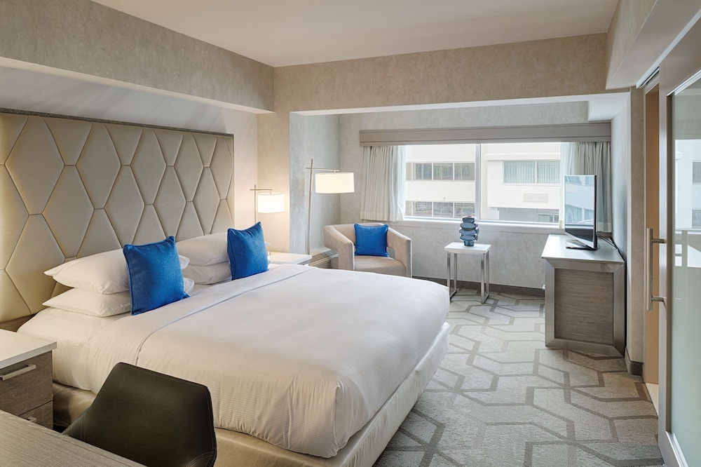 The Kingsley Bloomfield Hills a DoubleTree by Hilton - photo 23