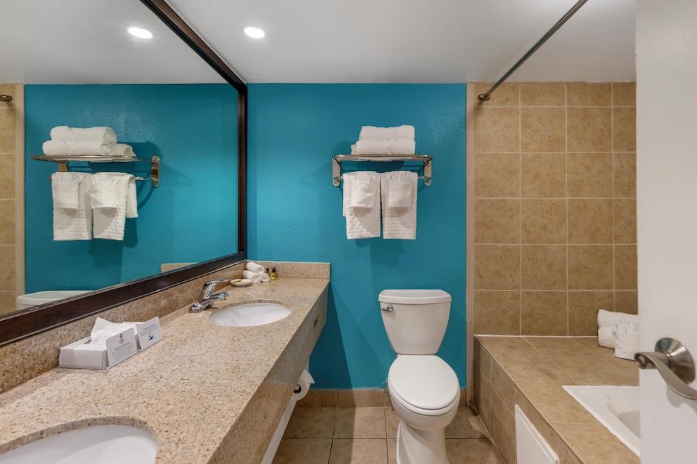 Baymont Inn And Suites Myrtle Beach - photo 21