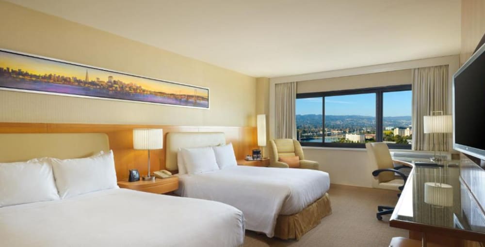 Hilton San Francisco Airport Bayfront - photo 13
