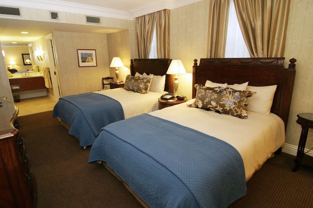 Charley Creek Inn - photo 5