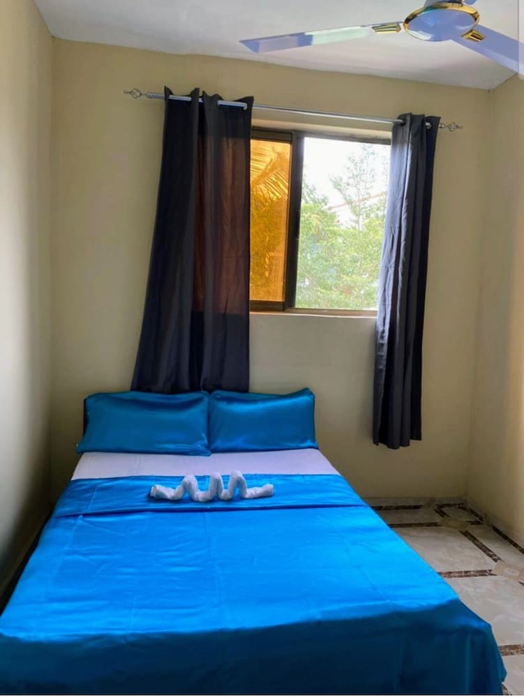 Neptune — Akropong — photo 2