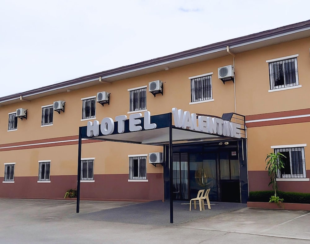 Valentine Hotel Angeles City in Angeles City, Philippines