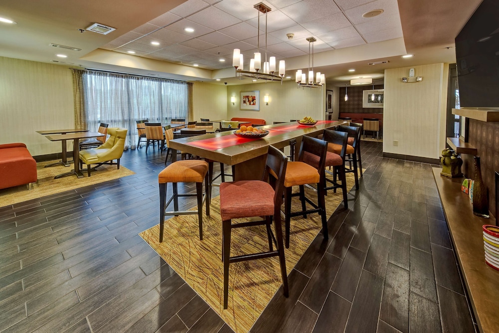 Hampton Inn Houston Baytown - photo 3