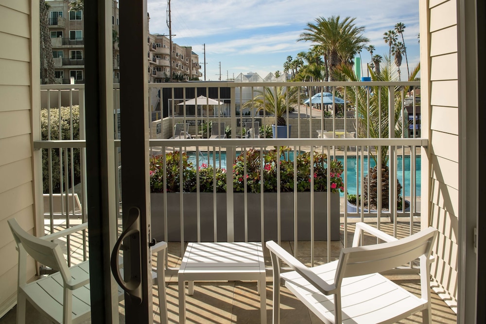 Hilton Garden Inn Marina Del Rey - photo 27