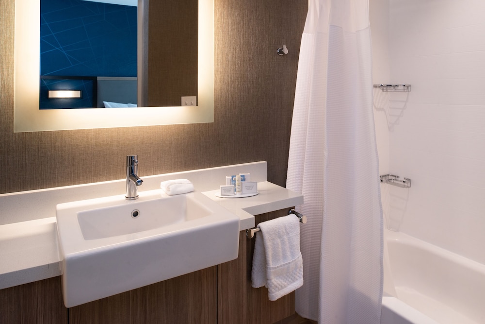 SpringHill Suites by Marriott Elizabethtown - photo 18
