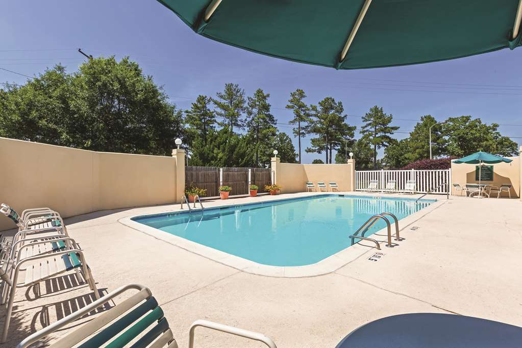 La Quinta Inn & Suites by Wyndham N Little Rock McCain Mall - photo 10