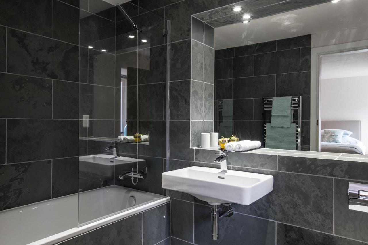 Stay Lambing Live in Kirkby Stephen, United Kingdom