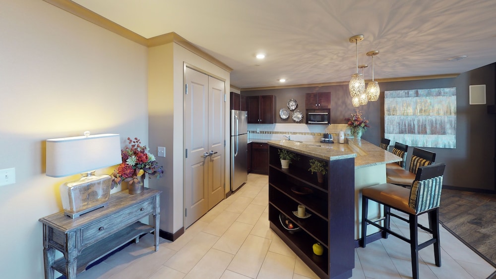 ClubHouse Hotel & Suites Fargo - photo 15