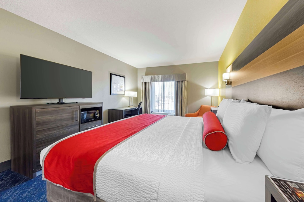 Best Western Plus Midwest City Inn & Suites - photo 14