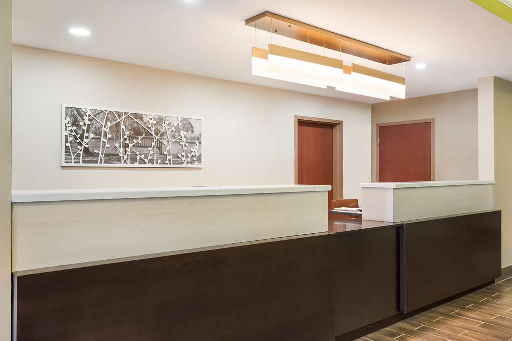 Sleep Inn & Suites North Mobile Saraland - photo 6