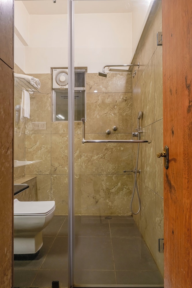 Cross Roads Inn - carbon neutral hotel in Bengaluru