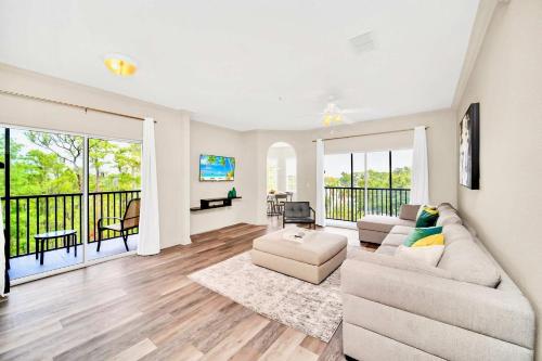 Near Disney 2BR King Queen with Hot Tub & Games room - photo 19