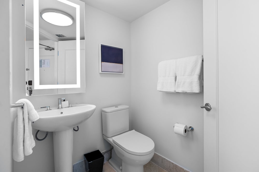 Fontainebleau Miami Beach Private Luxury Suites - photo 315