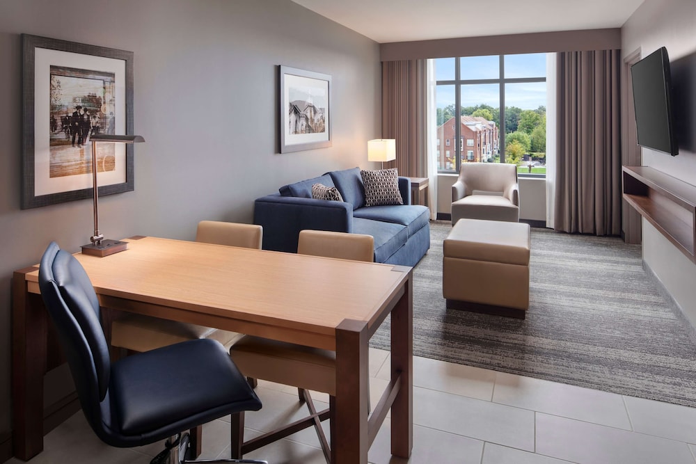 Embassy Suites by Hilton South Bend at Notre Dame - photo 7