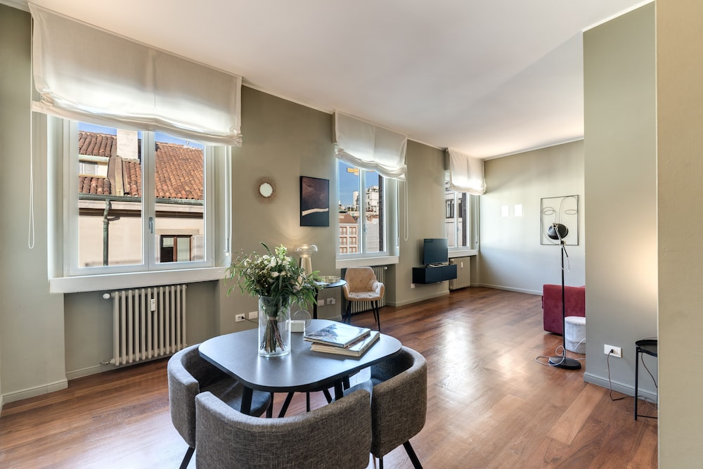 Suite Santa Tecla — 4-Star Luxury Hotel in Milan, Italy