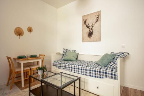 Studio du Trousseau Welkeys - last minute hotel in Paris