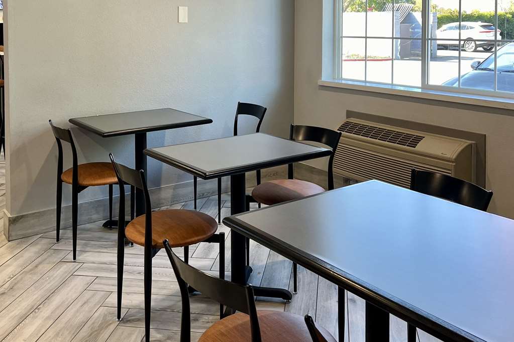 Quality Inn Tracy I 205 - photo 42