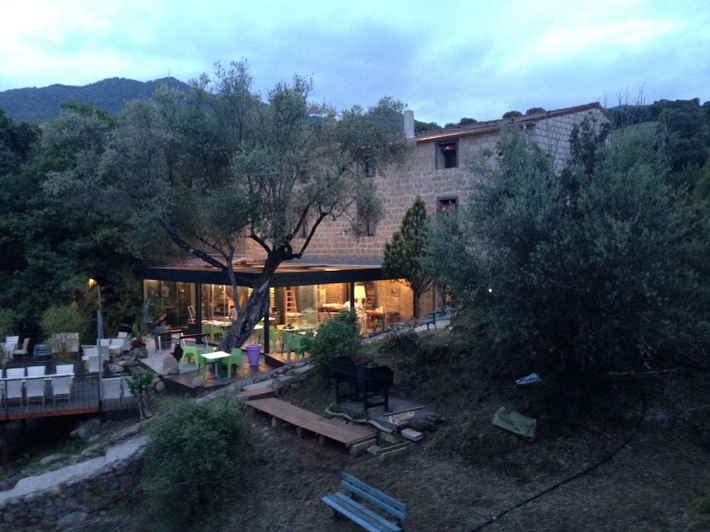 Auberge u Mulinu — hotel in Pietrosella