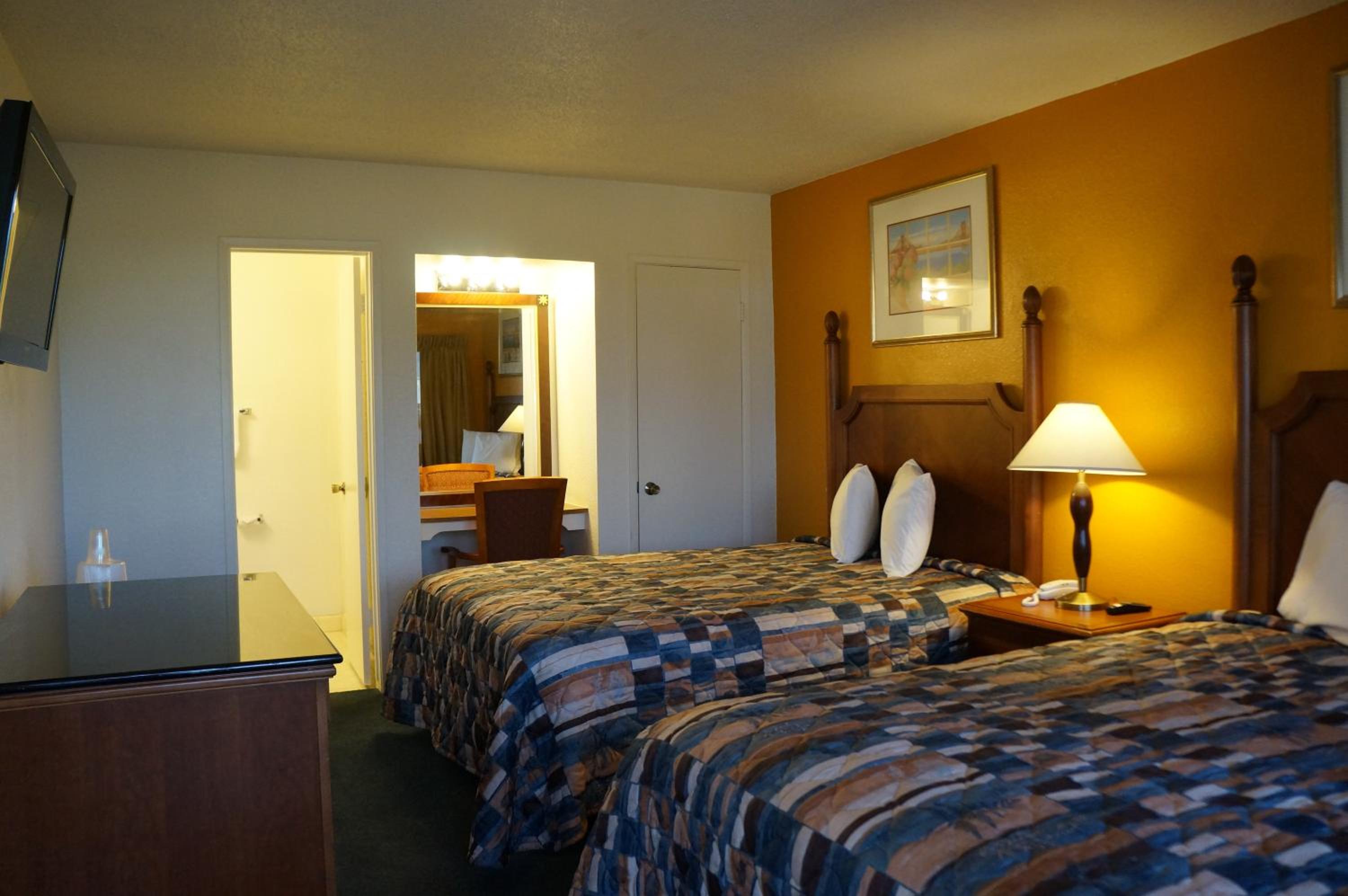 Classic Inn Red Bluff - photo 23