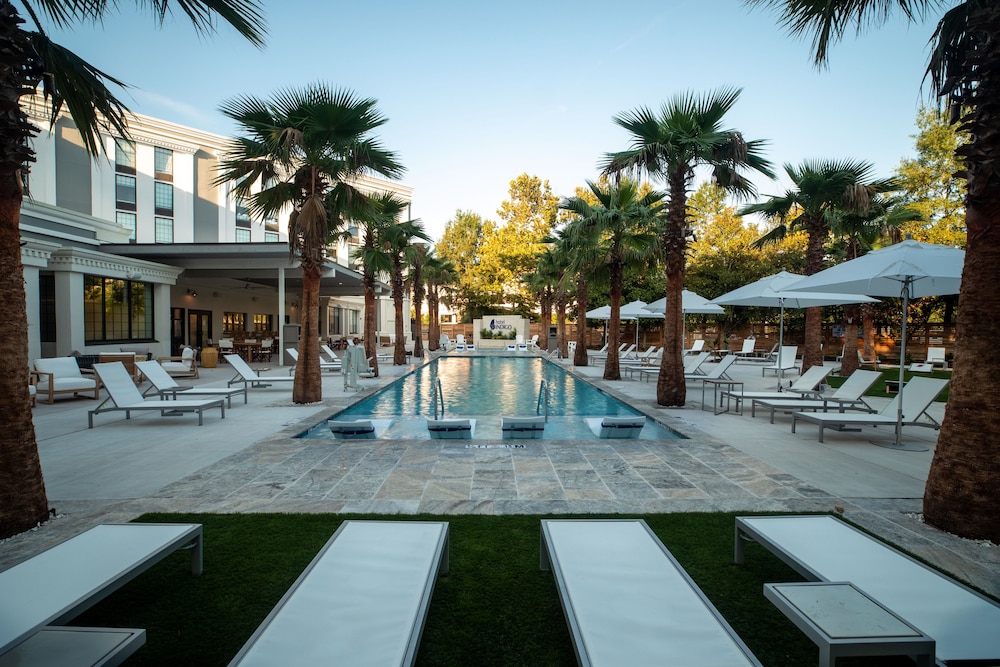 Hotel Indigo Mount Pleasant by IHG - photo 22