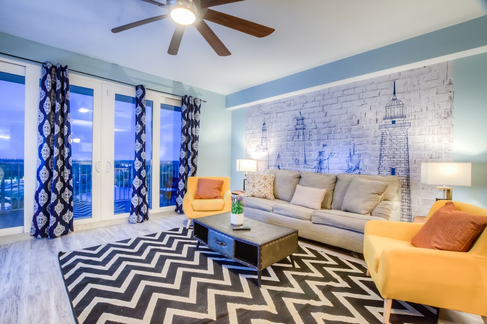 Laketown Wharf Resort by Aneliya's Rentals - photo 577