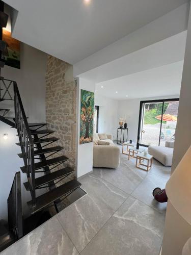 Le Creux De Murmures Lyon 22149217 — Maubec
