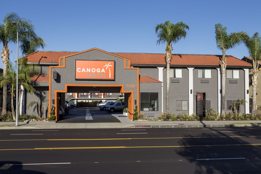 Canoga Hotel - photo 13
