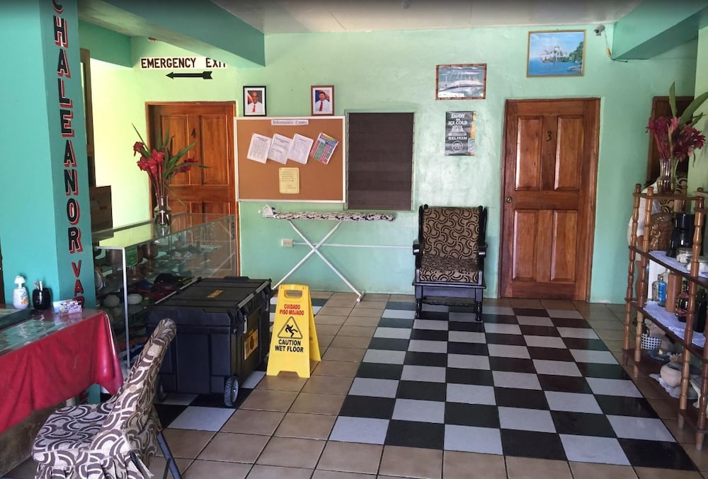 Chaleanor Hotel — Dangriga — photo 3